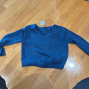 AMERICAN EAGLE SWEATER BLUE